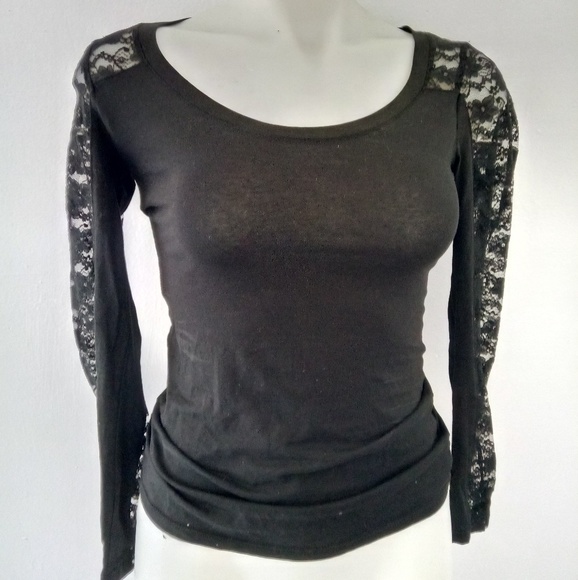 Splash Tops - Long sleeve lace shirt